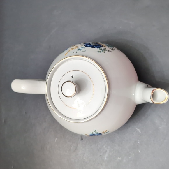 VTG,Ellegreve Wood & Sons of England Blue Floral Ironstone Teapot. - Picture 6 of 11